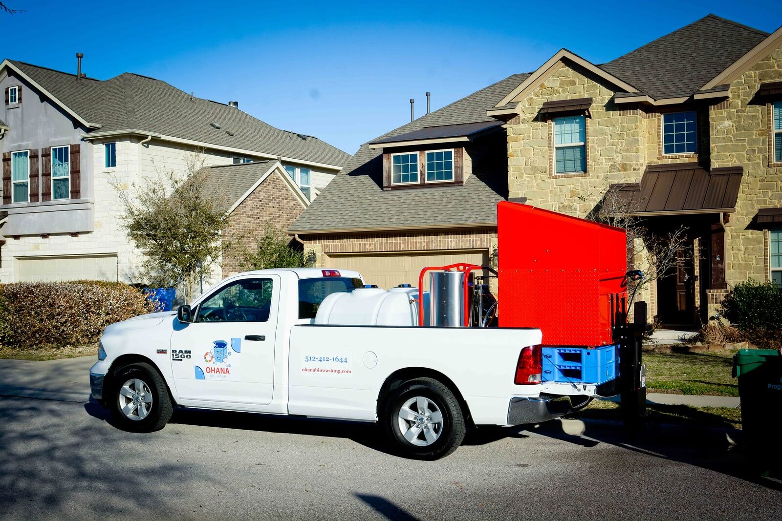 Trash Can Cleaning Service Hutto, TX